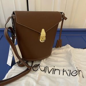 CK LOCK HANDBACK BROWN MEDIUM SIZE